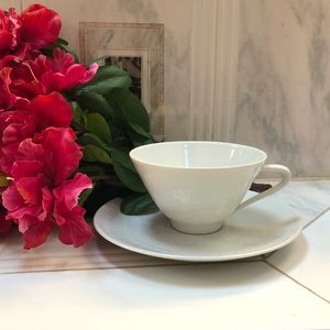 Hutschenreuther APART pattern flat cup& saucer set